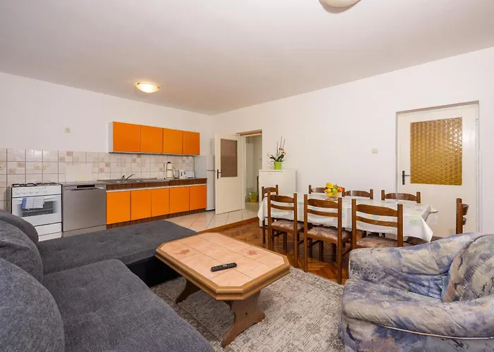Antonio Apartment