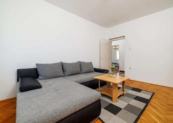 Antonio Apartment